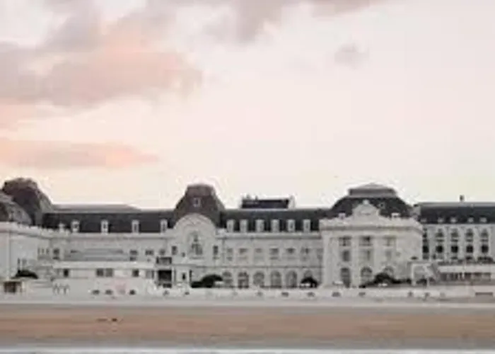 Avec Jardin Et Parking A - Fr-1-712-34 شقة