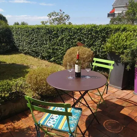 Avec Jardin Et Parking A - Fr-1-712-34 *