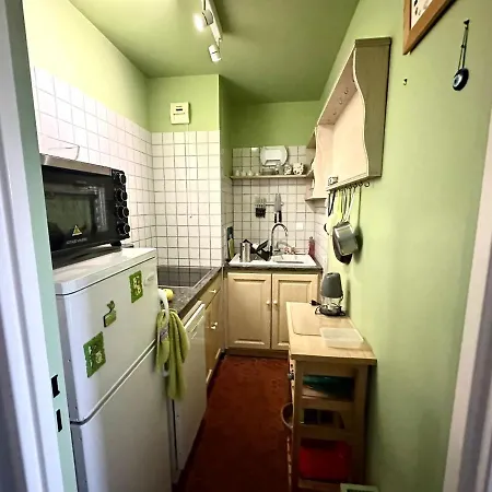 Avec Jardin Et Parking A - Fr-1-712-34 *