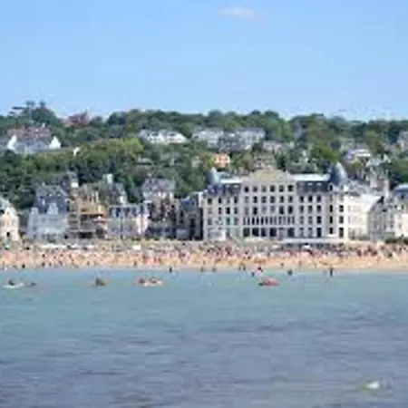 Avec Jardin Et Parking A - Fr-1-712-34 *